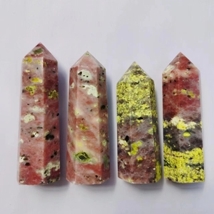 Punta de Cristal de Torre de Simbiosis de <span class=keywords><strong>Aventurina</strong></span> Roja Serpentina Natural, Gema Pulida, Modelo para Decoración, Mascota, <span class=keywords><strong>Propiedades</strong></span> Curativas - Product Image 3