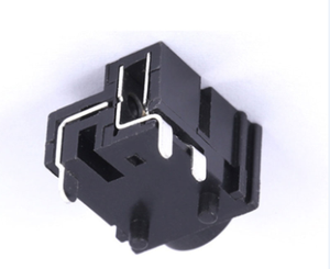 في الزاوية اليمنى للمقبس الكهربائي - Product Image 6