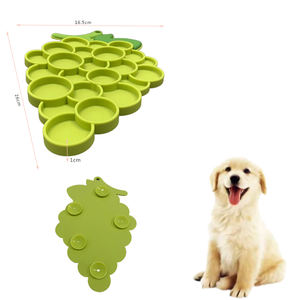 Tapis d'alimentation pour chien en silicone en forme de raisin 16,5x26cm, mangeoire lente pour animaux de compagnie - Product Image 4