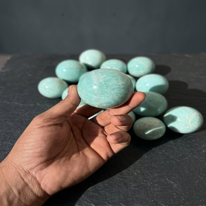 Vente en gros de sphères d'Amazonite naturelle sculptées à la main, boule de cristal, cadeau de guérison, décoration de la maison, fête des mères - Product Image 2