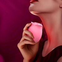 APP-Steuerung 9 Saug- und Vibrationsmodi Wasserdichtes Sexspielzeug Leuchtender Rosen-Vibrator für Frauen