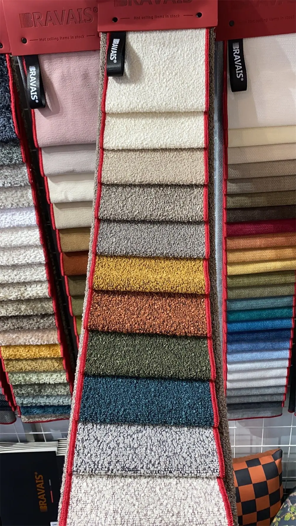 Kanepe için 2024 üretici özel lüks 100% Polyester iplik kumaş boyalı jakarlı kumaş