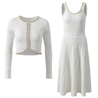 Ensemble tricoté pour femme avec décoration perlée en diamant : Pull col rond, cardigan et robe camisole sans manches dos nu assortie