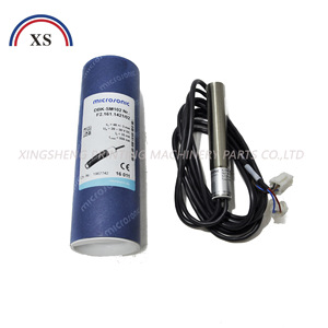 Microsonic Photoelectric Sensor F2.161.1421 02 20-30 V DC Aluminum For <b>Printing</b> <b>Machinery</b> Parts - Product Image 1