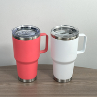 Gobelet portable de 30oz avec poignée tasse à café de voyage tasse Termos bouteille d'eau en acier inoxydable enduite de poudre personnalisée gravée au Laser