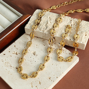 European American Minimalist Pig Nose <b>Bracelet</b> Titanium Steel Necklace <b>Set</b> Geometric Design Everyday Wear Unisex Jewelry - Product Image 4