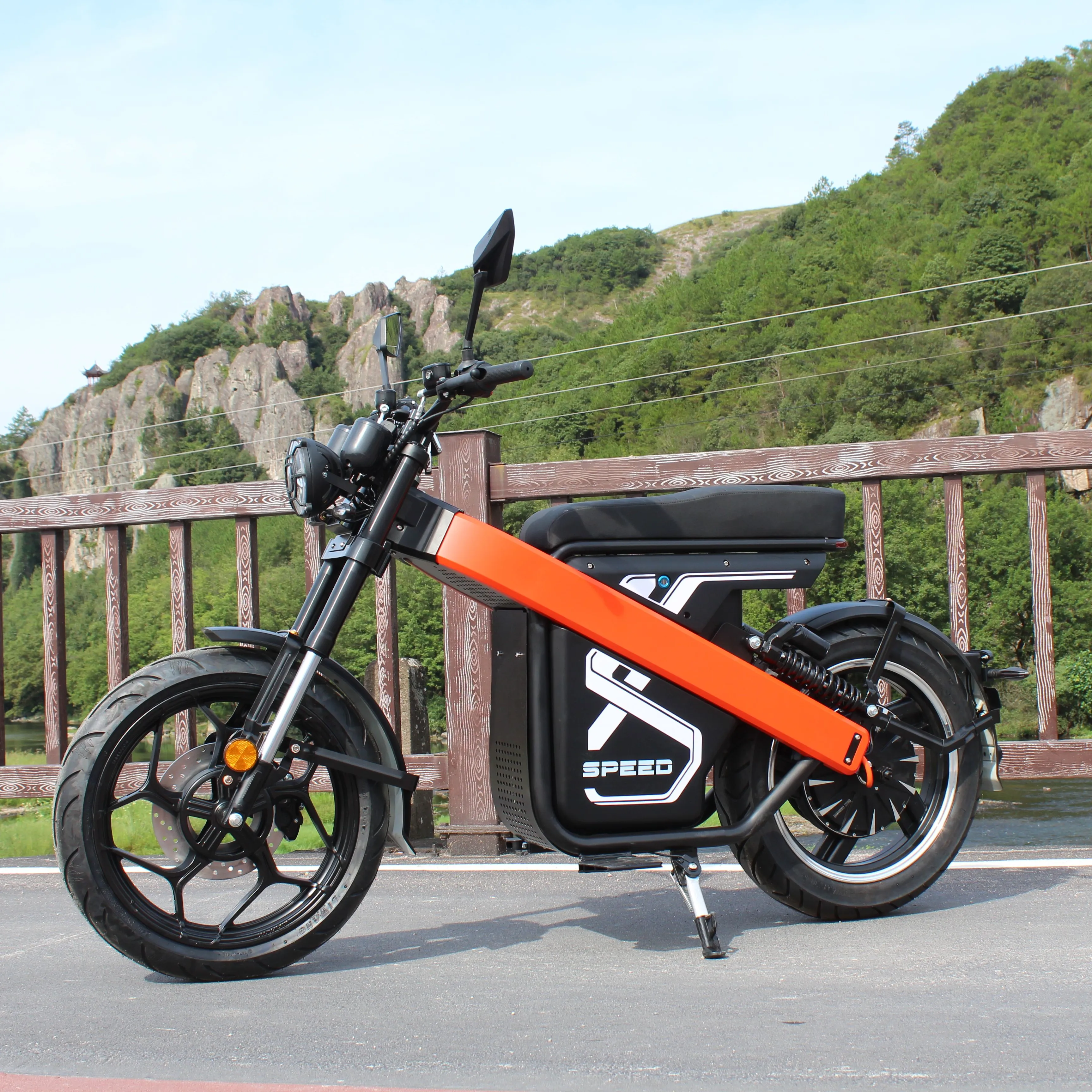 Long Range High Speed 2024 China Fabrik angepasst 2000W 3000W 4000W 60 V20A 30A 50A 60A Elektrisches Citycoco Scooter Motorrad