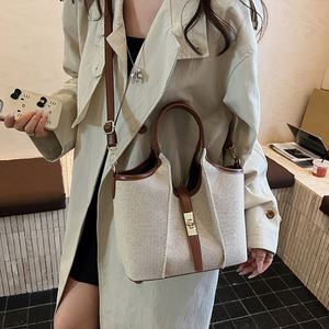 Sacs fourre-tout en PU Oxford de haute qualité avec fermeture éclair, grande capacité, pour femmes, pour le printemps, les voyages en plein air et le travail - Product Image 2