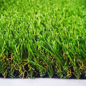 Échantillon Personnalisé 40MM 50MM Tapis en <span class=keywords><strong>Gazon</strong></span> Vert Artificiel Écologique Doux Aspect Naturel <span class=keywords><strong>Gazon</strong></span> Synthétique pour l'Extérieur - Product Image 3