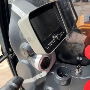 Escavatore Usato Doosan Hyundai 220-9s da 22 Tonnellate, Modello 2016, 99% Nuovo, con Pompa e Sistema Idraulico Nabtesco - Product Image 5