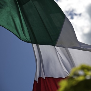 Banderas Nacionales Italianas de 3 x 5 Pies, Banderas para el Hogar y Días Festivos, Bandera Italiana para Decoración Interior y Exterior - Product Image 3