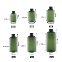 Flacon cosmétique givré vert en PET de 200 ml avec épaule oblique, couvercle en aluminium et pompe pulvérisatrice pour lotion pure