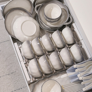 Service <span class=keywords><strong>de</strong></span> table en céramique grise 60 pièces, ensembles <span class=keywords><strong>de</strong></span> bols et d'assiettes en porcelaine, cadeau <span class=keywords><strong>de</strong></span> mariage, pour 12 personnes, <span class=keywords><strong>vaisselle</strong></span> en céramique - Product Image 2