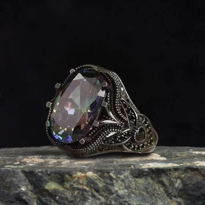 Anillo Unisex de Estilo Punk Vintage con Diseño de Zirconia y Aleación Electrochapada para Parejas, para <span class=keywords><strong>Hombre</strong></span> y Mujer, para Regalo de Cumpleaños - Product Image 1