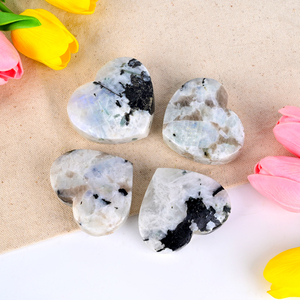 Wholesale Natural <b>Crystal</b> Energy Palm Healing <b>Moon</b> Stone <b>Crystal</b> Heart for Meditation - Product Image 2