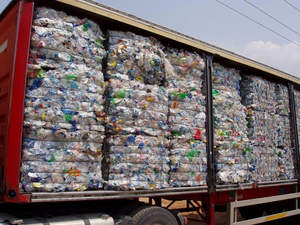 Gránulos de PET Reciclado de Grado Reforzado de Alta Resistencia a Impactos, Material Prima R-PET Transparente Azul para Moldeo por Inyección de Plástico - Product Image 4