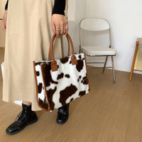 Tas Selempang Wanita Motif Sapi Leopard, Kapasitas Besar, Tas Tote Bulu Persegi Serbaguna, Tas Tangan Mewah untuk Musim Dingin