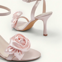 Chaussures d'été légères pour femmes, couleur rose, à bout ouvert, décorations florales tridimensionnelles, talons fins et sexy
