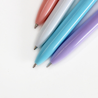 Bolígrafo de Conejo de Dibujos Animados O&Q GIFT, Logotipo Personalizado al por Mayor, Material Escolar de Plástico, Suministros de Oficina con Tacto de Cristal