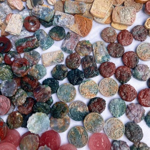 Venta al por mayor a granel de artesanía de tallado de cuarzo con cristales curativos de Reiki, de jaspe oceánico natural, con diseño de ocho diagramas del Dios de la Riqueza, para decoración - Product Image 2