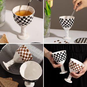 TaoBenCeramics Tasse à pied en céramique à carreaux, motif noir et marron, tasse individuelle pour cadeaux DB2219 - Product Image 5