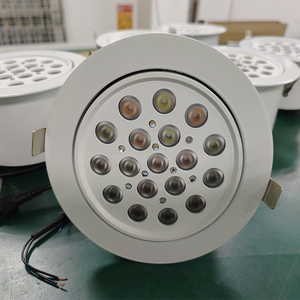 Hiện đại <span class=keywords><strong>RGB</strong></span> mix <span class=keywords><strong>Led</strong></span> <span class=keywords><strong>Downlight</strong></span> cho sử dụng trong nhà xoay Vàng Spotlight cho cửa hàng đồ trang sức nhôm điều khiển từ xa Trắng ấm trắng - Product Image 6