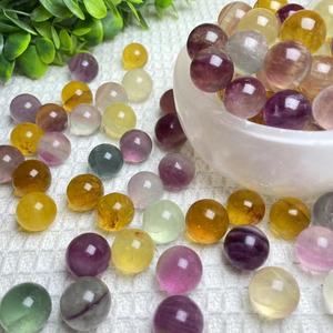 Harga grosir 15-20mm Natural Rainbow Candy Fluorite dipoles Mini bola penyembuhan kristal permata hadiah dekorasi DIY - Product Image 6