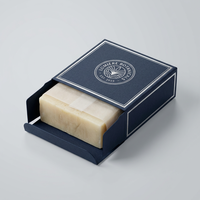 Boîte d'expédition en papier kraft écologique et recyclable, personnalisée avec impression quadricolore et gaufrage, pour cadeaux de savons artisanaux biologiques