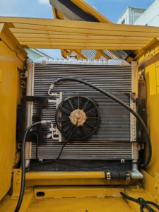 Excavatrice hydraulique sur chenilles Caterpillar 320C d'occasion, 20 tonnes, modèle 2022, moteur et pièces d'origine, prix bas, équipement lourd à vendre - Product Image 6