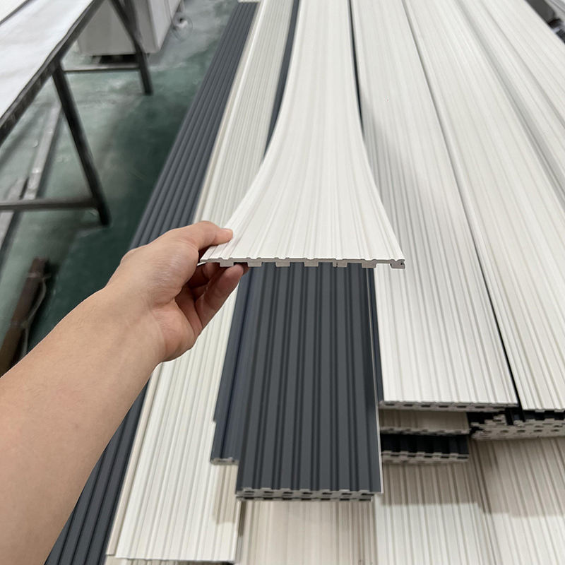 สีเทาดำ