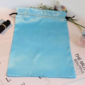 Sac à cordon en satin personnalisé avec logo et taille pour accessoires capillaires, sac anti-poussière en satin pour vêtements, chapeaux, emballage et rangement de chaussures - Product Image 2