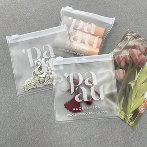 Sac carré en PVC blanc mat personnalisé pour cosmétiques, bijoux, vêtements, emballage, impression de logo blanc, OEM - Product Image 1