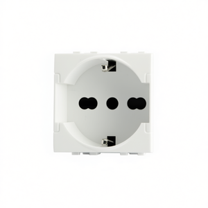 Prise Schuko 16A 250V blanche, prise universelle compatible Living International - Product Image 2