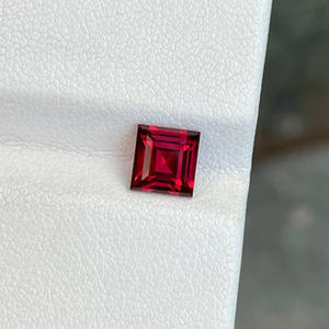 Vente en gros de pierres précieuses naturelles de haute qualité, grenat rouge taille Asscher 11x11mm, meilleur prix fabricant, collection de pierres précieuses en vrac pour la bijouterie - Product Image 4