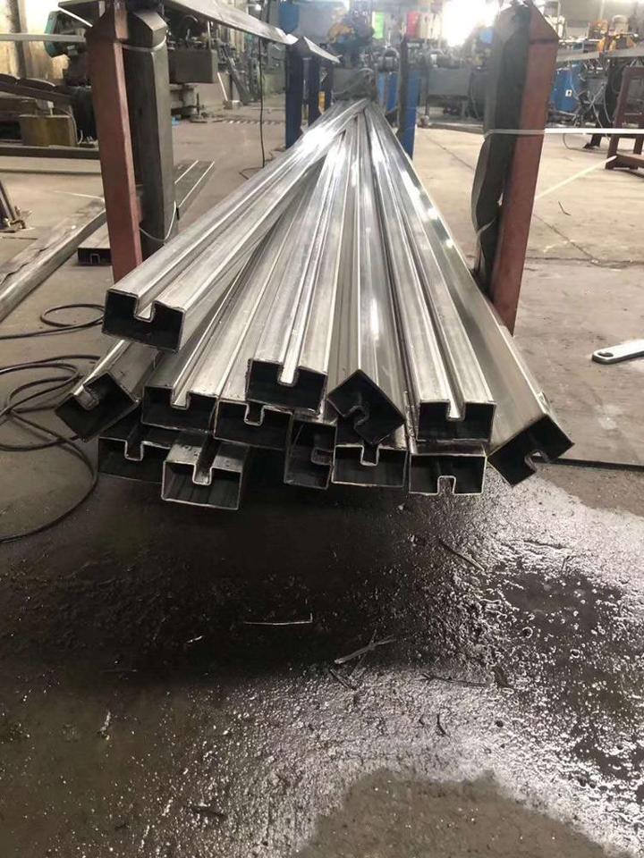 310S stainless steel shaped tube for heat treatment furnace