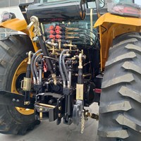Chinesischer Hersteller 150PS Landwirtschaftlicher Radtraktor 4WD 1504 Landwirtschaftsmaschine Traktor zum Pflügen, Ernten und für Landwirtschaftsarbeiten