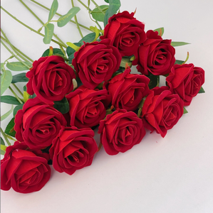 Rosas de <span class=keywords><strong>seda</strong></span> rojas al por mayor para decoración de bodas en el hogar - Product Image 1