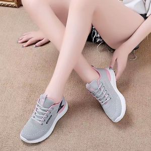 Scarpa ragazza 2023 primavera nuovo commercio estero scarpa da donna all'ingrosso per il tempo libero traspirante suola morbida scarpe sportive presa di fabbrica - Product Image 3