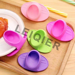 Custom Logo Siliconen Ovenwanten Kleine Hittebestendige Vingergrijper Instant Mini Pan Houders Keuken Pot Hete Oven Wanten - Product Image 4