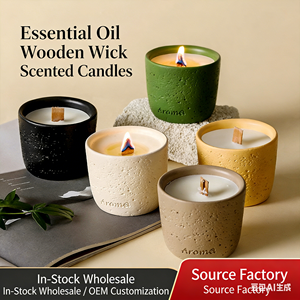 Bougie parfumée Tundra Islandaise en cire de soja écologique avec mèche en bois, artisanale de luxe, décoration d'intérieur, coffret cadeau longue durée - Product Image 5