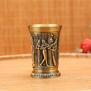 Copa de Vino Pequeña de Aleación de Zinc, Estilo Antiguo Egipcio, Creativa y de Alta Gama para el Hogar - Product Image 5