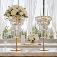 Support de centre de table haut de gamme en verre et cristal avec franges de fleurs en cristal à plusieurs niveaux pour mariage