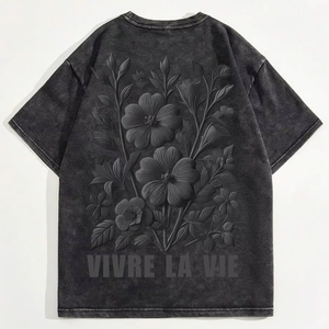 เสื้อยืดแขนสั้นโอเวอร์ไซส์ลายดอกนูนสำหรับผู้ชาย คอกลม ลำลอง สีดำ ผ้าคอตตอนเจอร์ซีย์ โลโก้ด้านหลัง - Product Image 1