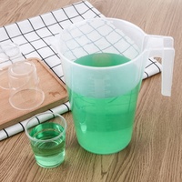 Pichet doseur personnalisé en plastique transparent 500ML 1000ML 2000ML 3000ML 5000ML avec poignée pour la pâtisserie, le lait et les salons de thé
