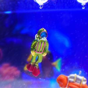 Pvc <span class=keywords><strong>Aquarium</strong></span> <span class=keywords><strong>Aquarium</strong></span> <span class=keywords><strong>Aquarium</strong></span> Diver <span class=keywords><strong>Glow</strong></span> <span class=keywords><strong>In</strong></span> <span class=keywords><strong>The</strong></span> <span class=keywords><strong>Dark</strong></span> Fish Tank Decoratie <span class=keywords><strong>Aquarium</strong></span> Accessoires - Product Image 2