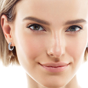 Pendientes de tuerca de moissanita VVS GRA de corte redondo con diseño de cola de pez de líneas simples, rellenos de oro de 14K, joyería de uso diario para mujer - Product Image 2