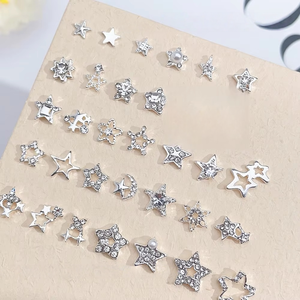Nouveaux strass pour ongles en alliage ultra-brillant, en forme de pentagramme et d'étoile, incrustés de diamants, accessoires de nail art DIY - Product Image 1