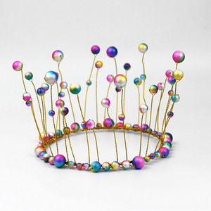 Décoration de gâteau en forme de couronne ronde à perles, en plastique réutilisable, style moderne élégant pour anniversaire - Product Image 1
