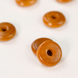 ลูกปัดไม้ทรงกลม 3x10 มม. เคลือบเงา สำหรับทำสร้อยข้อมือ - Product Image 1