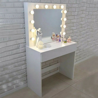 Ensemble coiffeuse moderne en verre avec prise de courant, coiffeuse réglable à 3 couleurs d'éclairage pour chambre à coucher